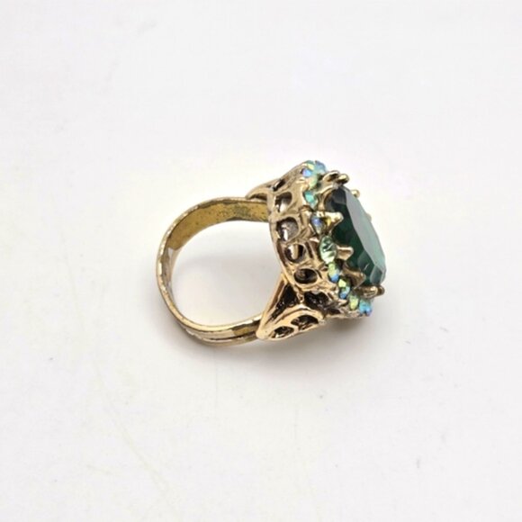 Vintage Gold Plated Green Stone Statement Ring AB rhinestones - Picture 4 of 5